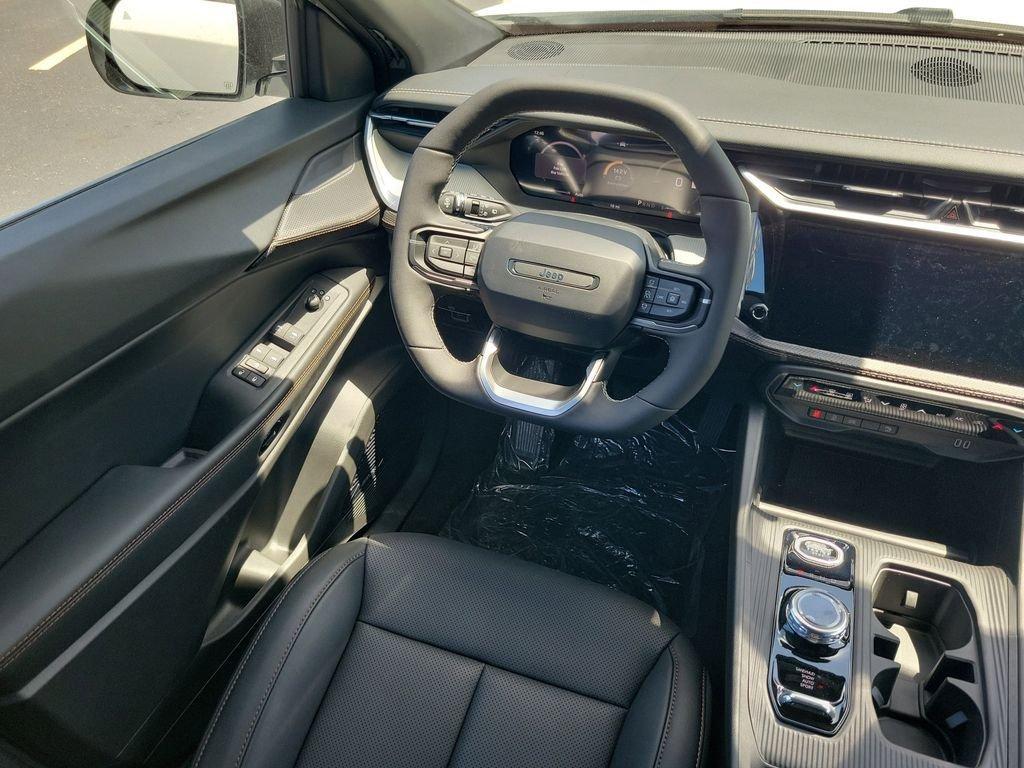 new 2026 Jeep Cherokee car, priced at $41,398