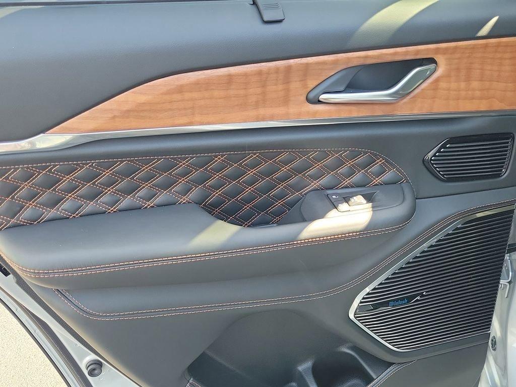 new 2026 Jeep Grand Cherokee car, priced at $61,919