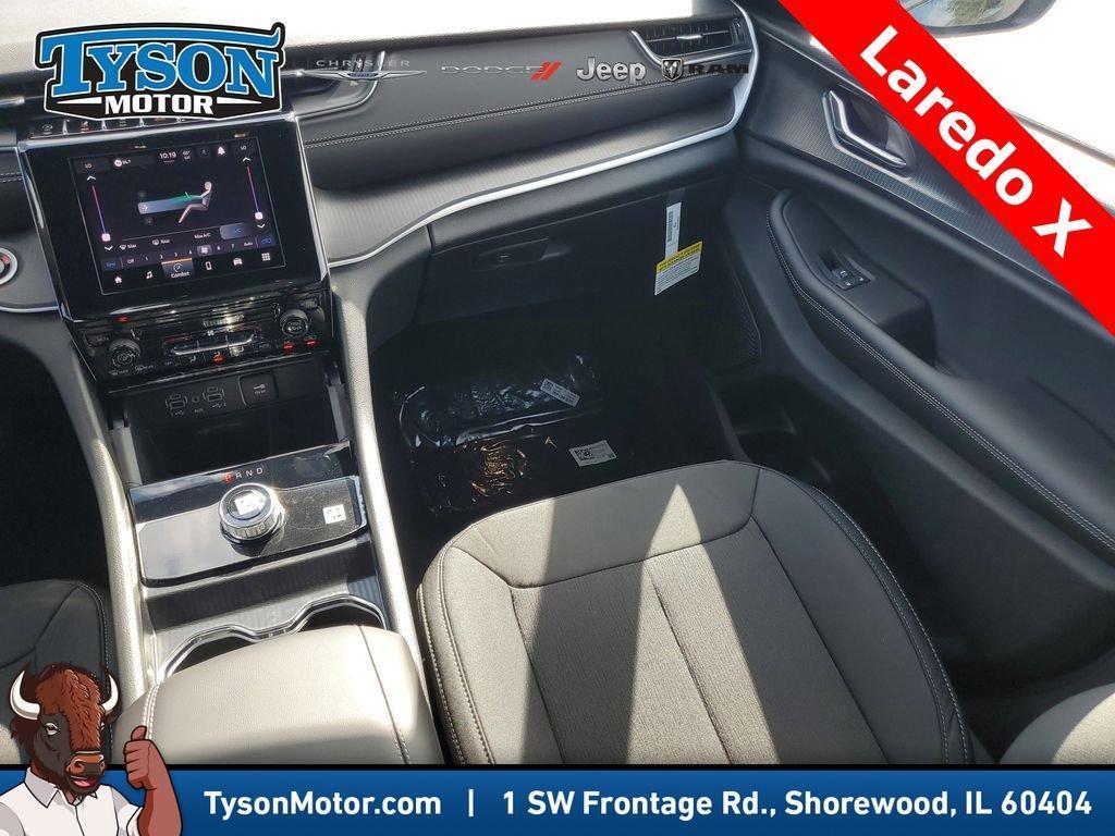 new 2025 Jeep Grand Cherokee car, priced at $34,443