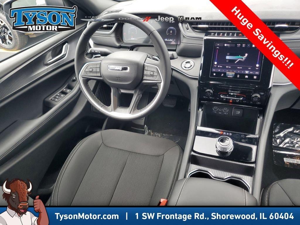 new 2025 Jeep Grand Cherokee car, priced at $36,165