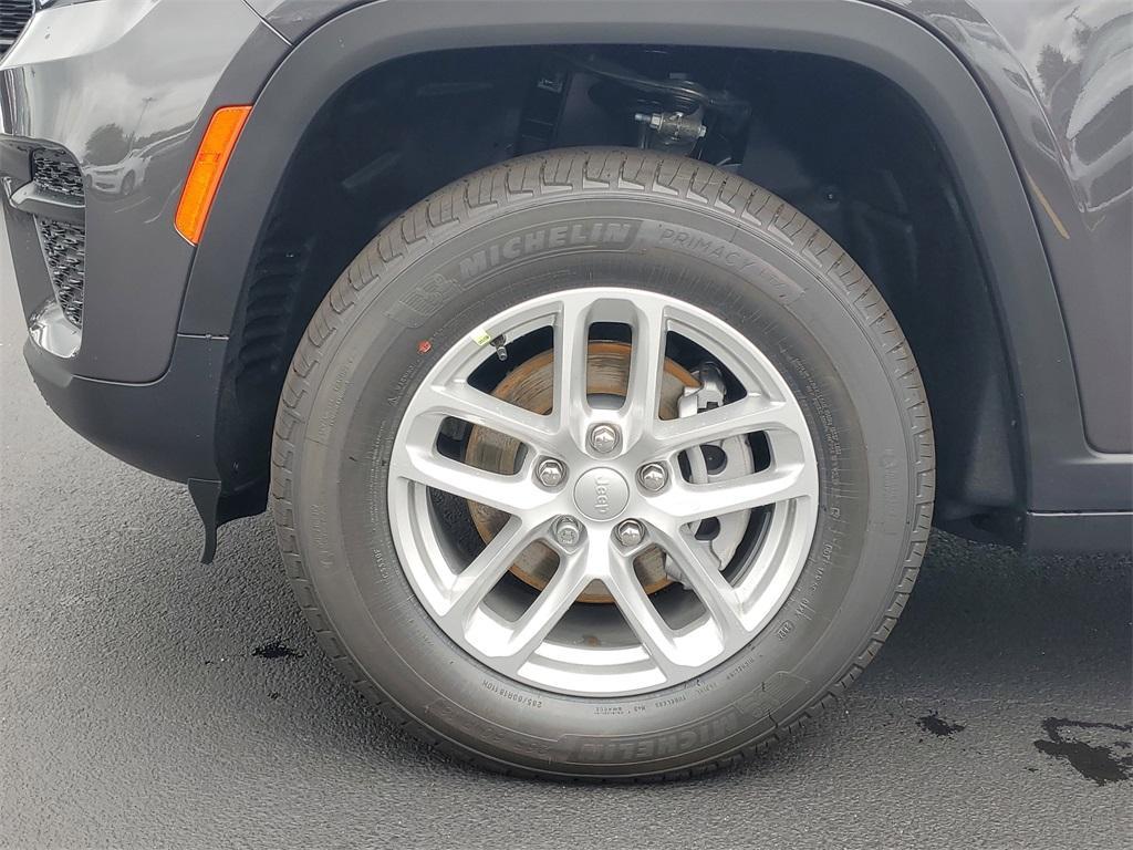 new 2025 Jeep Grand Cherokee car, priced at $30,839