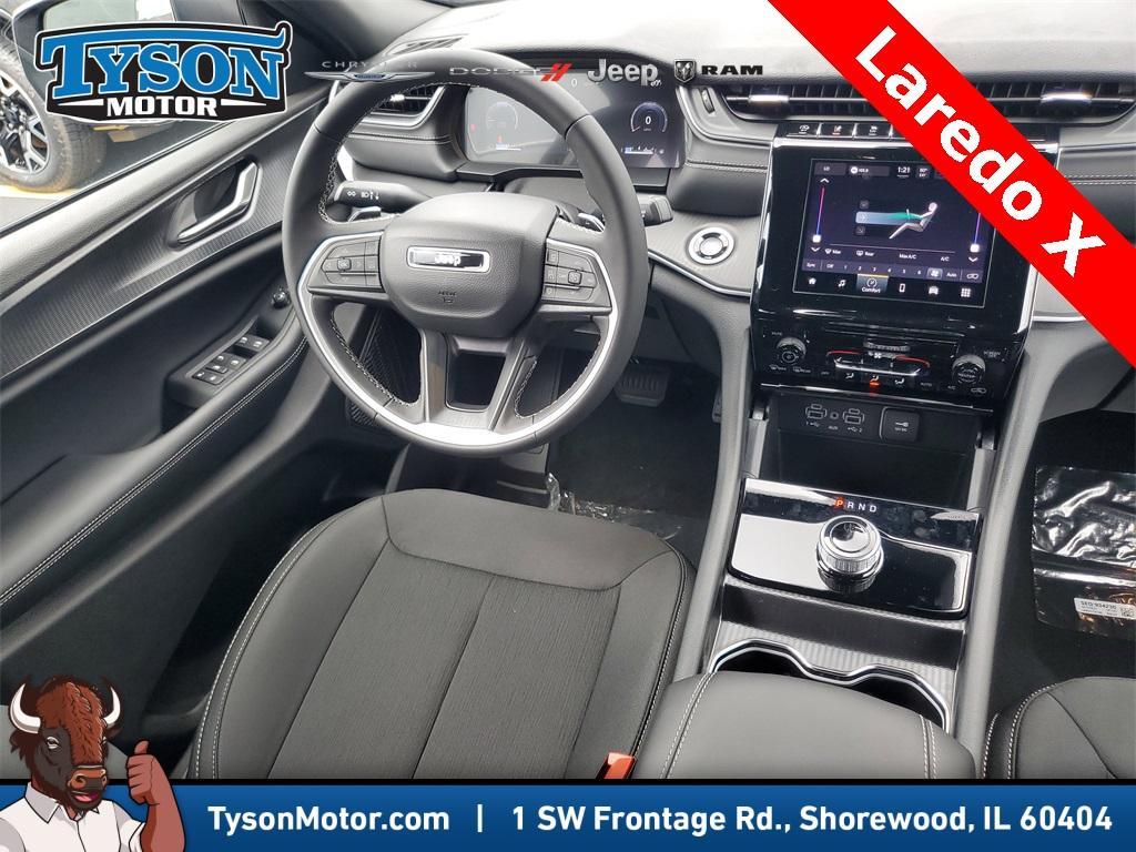 new 2025 Jeep Grand Cherokee car, priced at $37,339