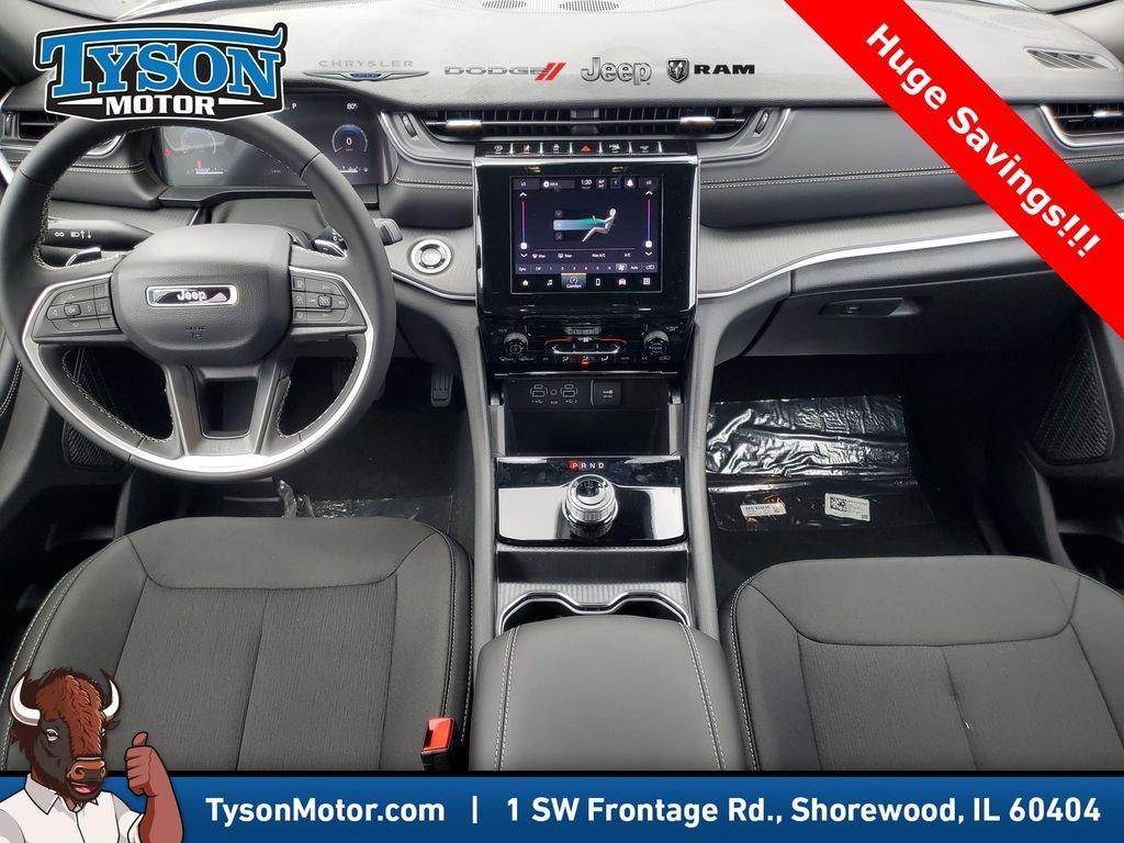 new 2025 Jeep Grand Cherokee car, priced at $36,165