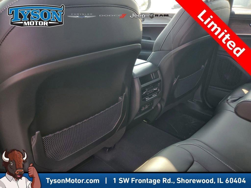 new 2025 Jeep Grand Cherokee car, priced at $47,244