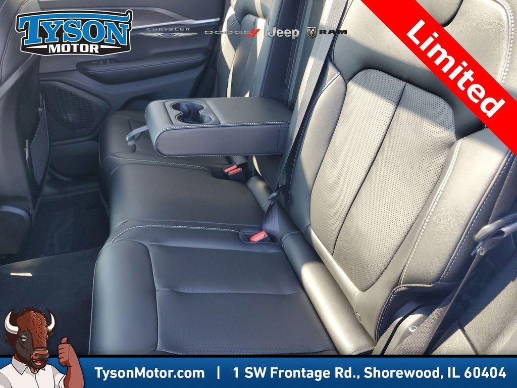 new 2025 Jeep Grand Cherokee car, priced at $45,958