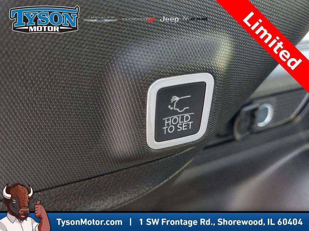 new 2025 Jeep Grand Cherokee car, priced at $45,958