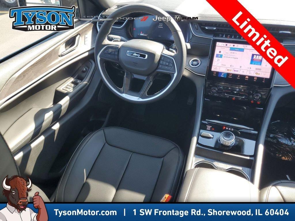 new 2025 Jeep Grand Cherokee car, priced at $45,958