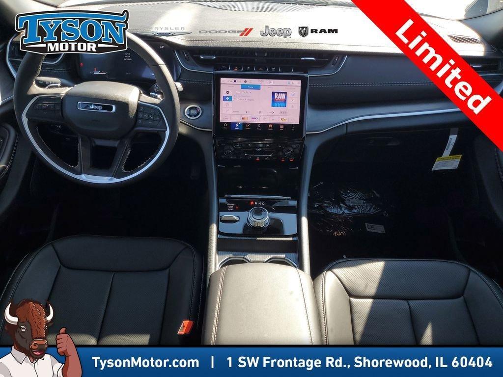 new 2025 Jeep Grand Cherokee car, priced at $45,958