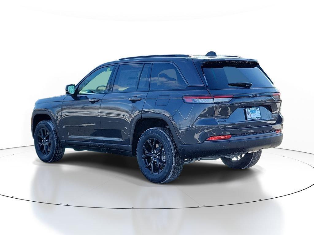 new 2026 Jeep Grand Cherokee car, priced at $42,241