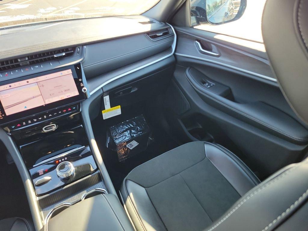 new 2026 Jeep Grand Cherokee car, priced at $42,241