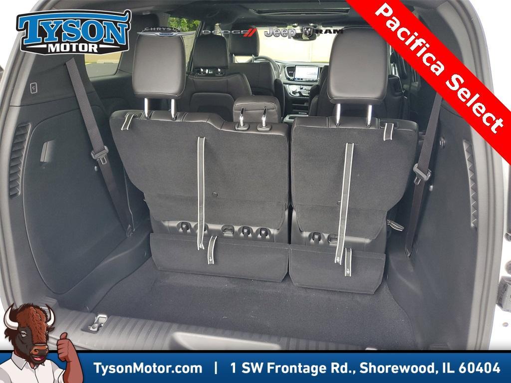 new 2026 Chrysler Pacifica car, priced at $42,556