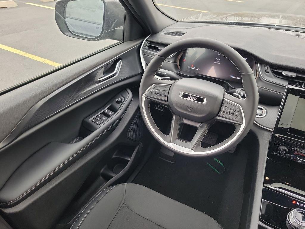 new 2026 Jeep Grand Cherokee car, priced at $44,596