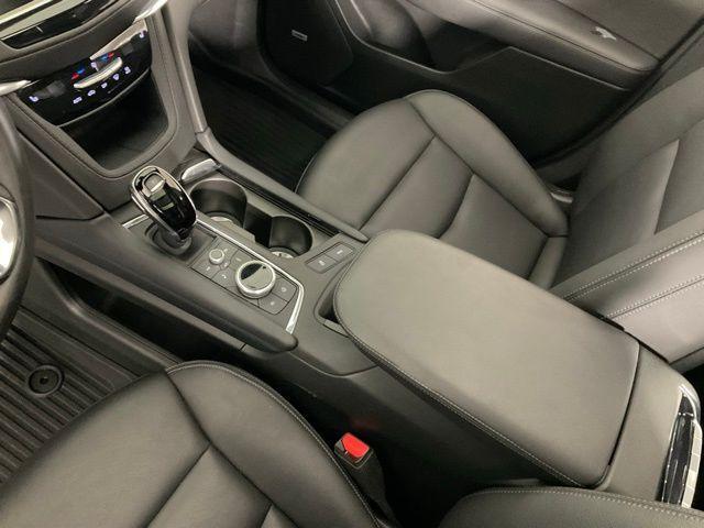 used 2025 Cadillac XT6 car, priced at $43,885
