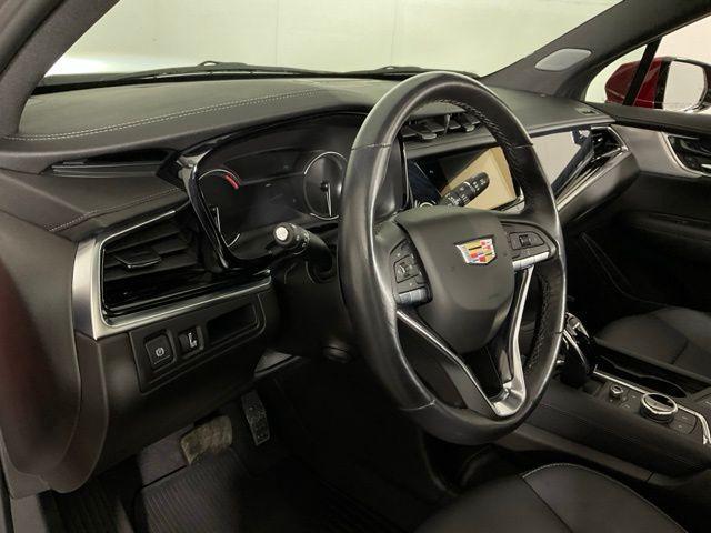 used 2024 Cadillac XT6 car, priced at $36,220