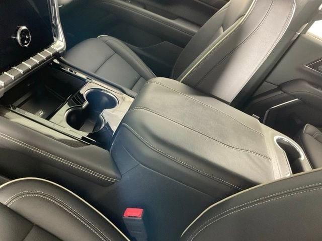 used 2025 GMC Yukon car, priced at $71,284