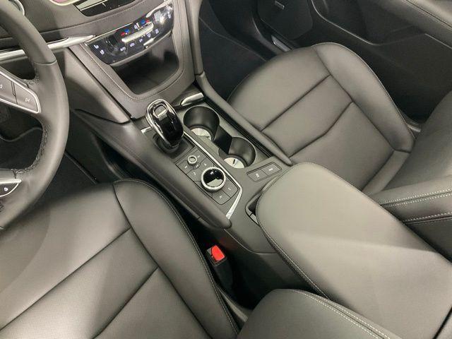 new 2025 Cadillac XT5 car, priced at $60,290