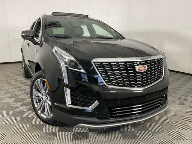 used 2025 Cadillac XT5 car, priced at $45,607