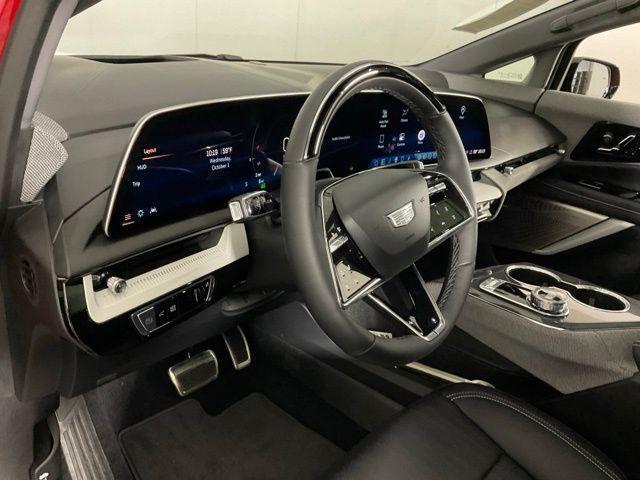 new 2025 Cadillac OPTIQ car, priced at $59,490