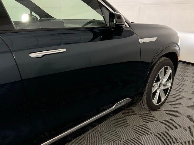 new 2026 Cadillac VISTIQ car, priced at $74,715