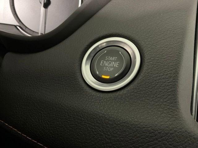 used 2022 Cadillac XT4 car, priced at $30,810