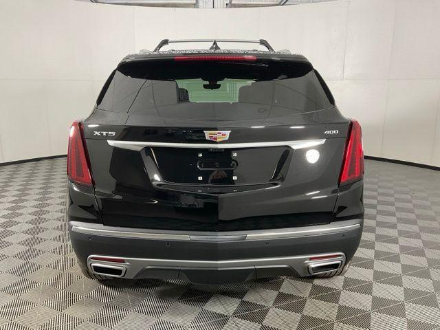 new 2026 Cadillac XT5 car, priced at $60,214