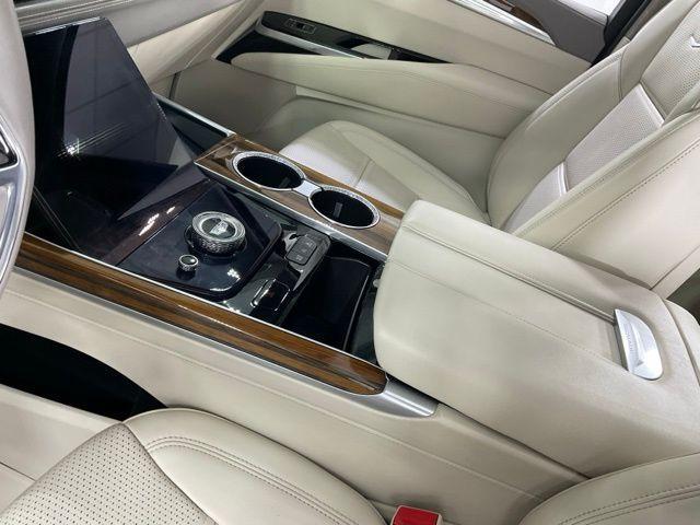 used 2025 Cadillac Escalade ESV car, priced at $125,040