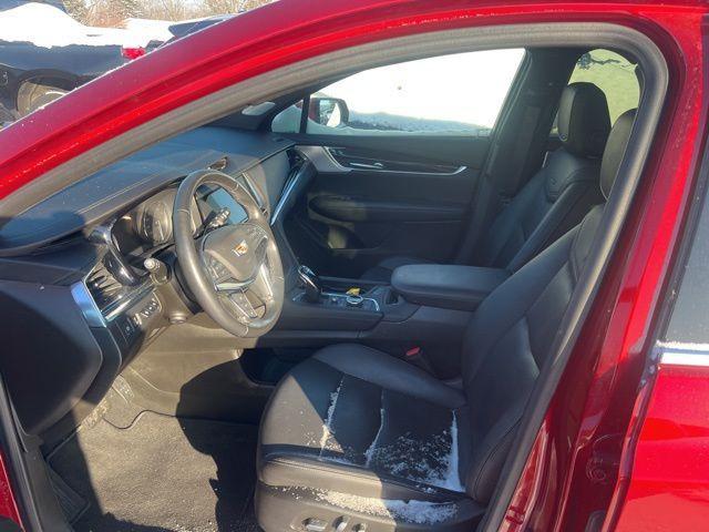 used 2023 Cadillac XT5 car, priced at $35,640