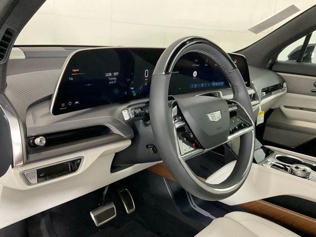 new 2026 Cadillac VISTIQ car, priced at $76,870