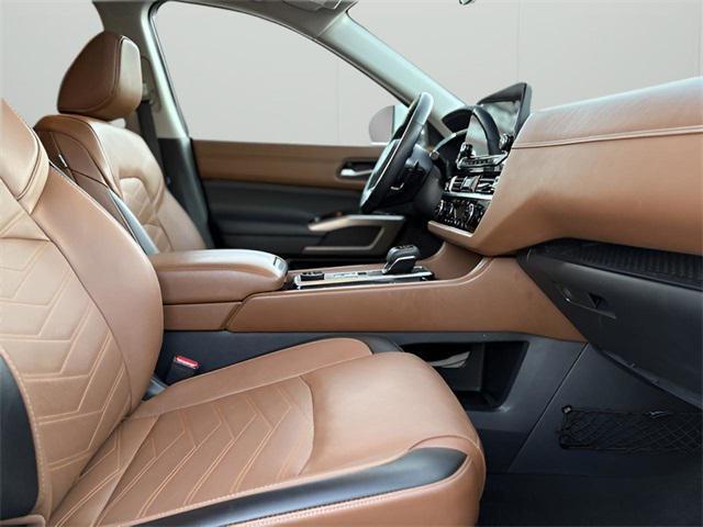 used 2024 Chevrolet Equinox car, priced at $19,500