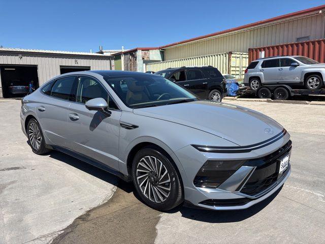 used 2024 Hyundai Sonata Hybrid car, priced at $26,100