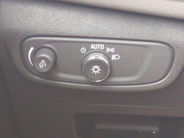 new 2025 Chevrolet TrailBlazer car, priced at $28,580