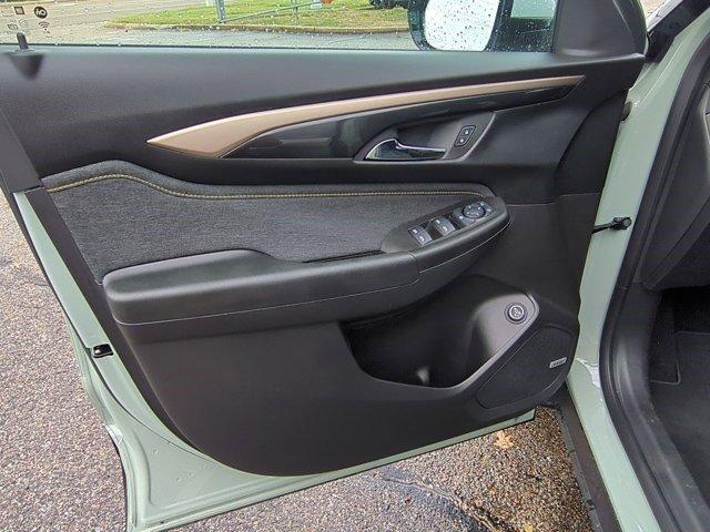 new 2025 Chevrolet TrailBlazer car, priced at $28,580