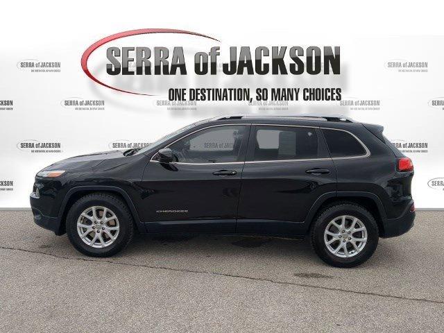 used 2015 Jeep Cherokee car, priced at $6,499