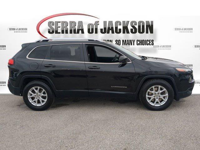 used 2015 Jeep Cherokee car, priced at $6,499