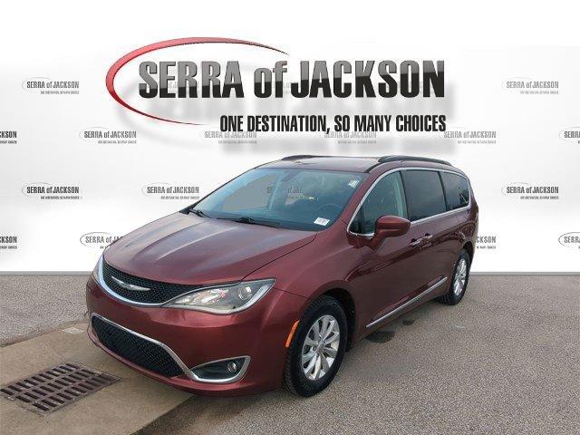 used 2017 Chrysler Pacifica car, priced at $6,595