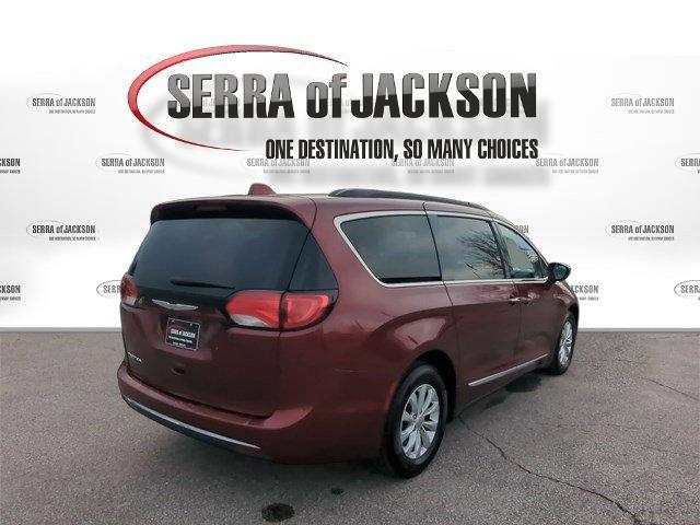 used 2017 Chrysler Pacifica car, priced at $6,595
