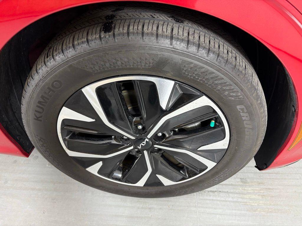 used 2024 Kia EV6 car, priced at $30,400