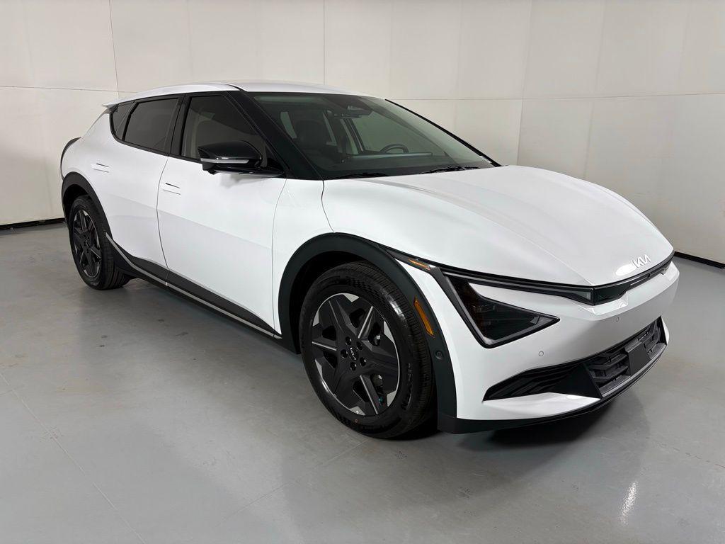 new 2025 Kia EV6 car, priced at $37,753