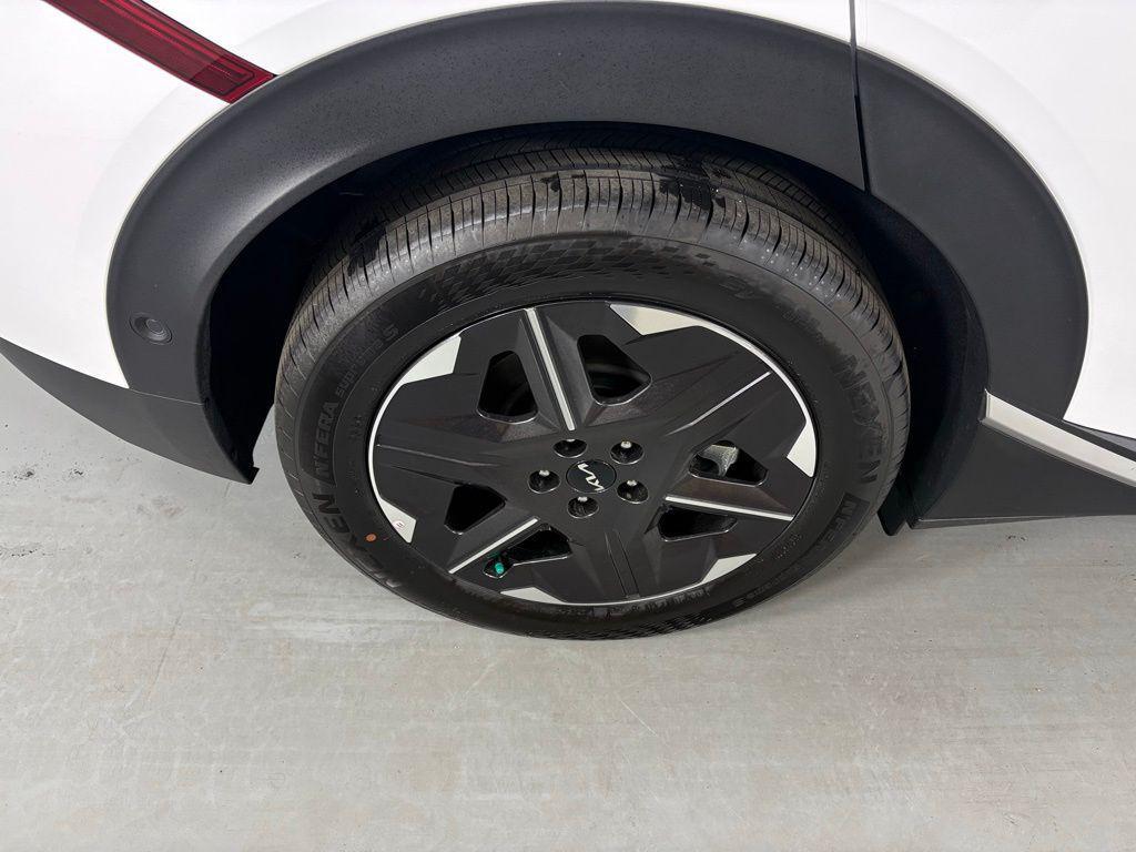 new 2025 Kia EV6 car, priced at $37,753