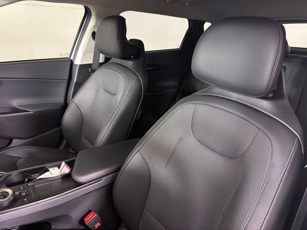 new 2025 Kia EV6 car, priced at $37,753