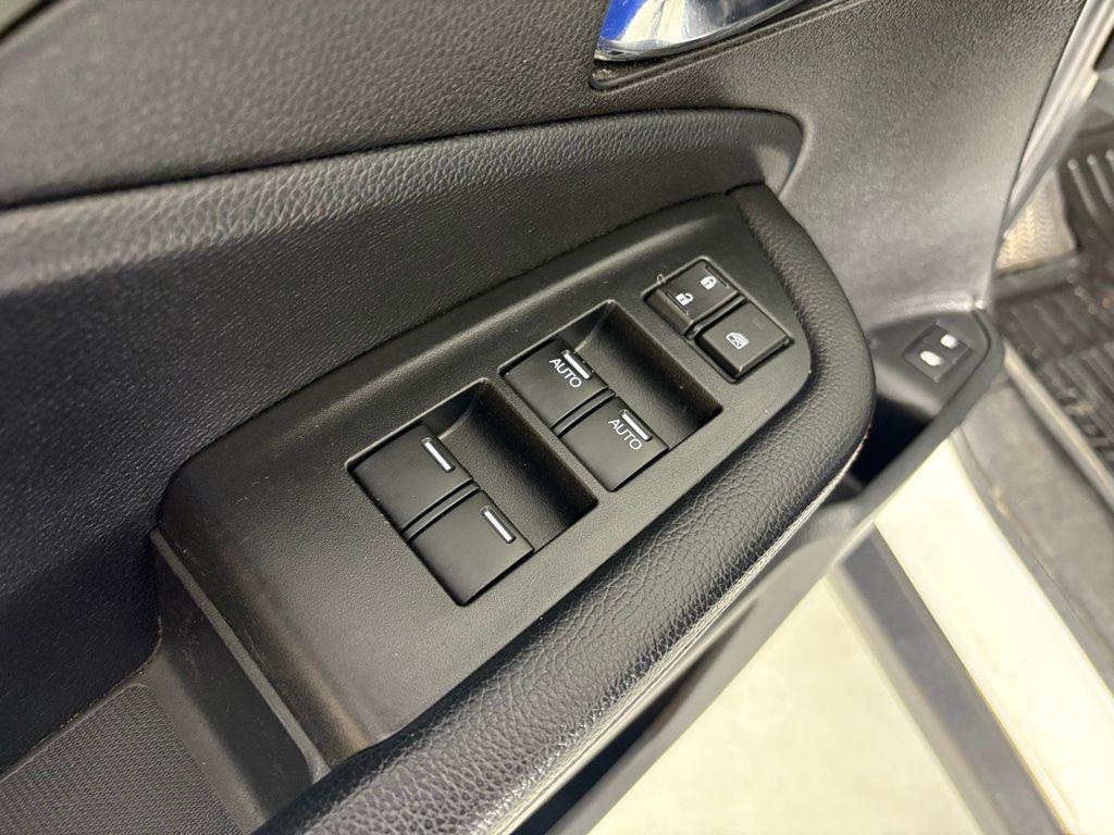 used 2021 Honda Pilot car, priced at $22,300