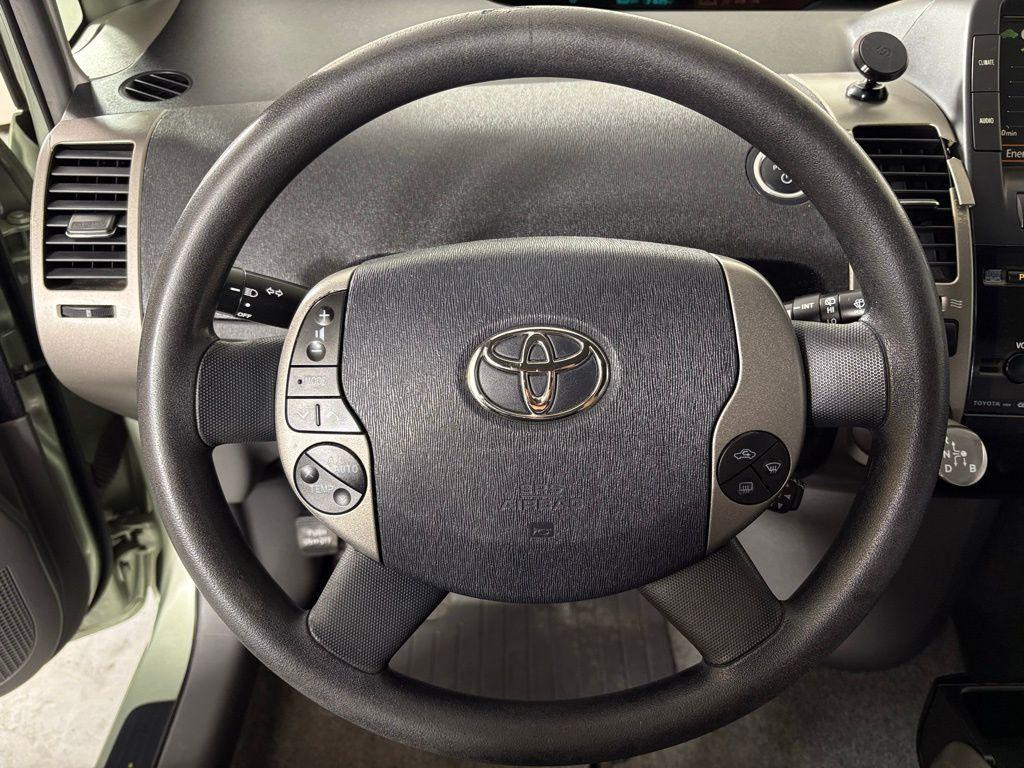 used 2007 Toyota Prius car, priced at $5,700