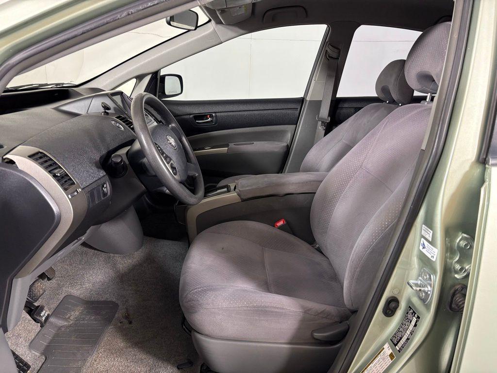 used 2007 Toyota Prius car, priced at $5,700