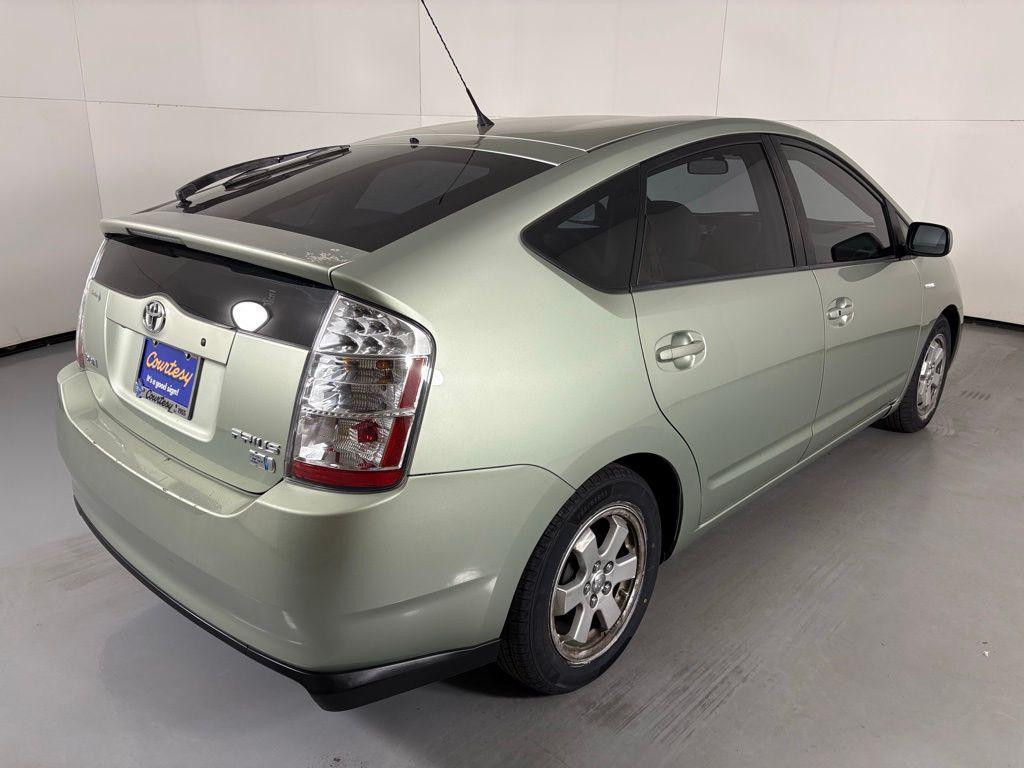 used 2007 Toyota Prius car, priced at $5,700