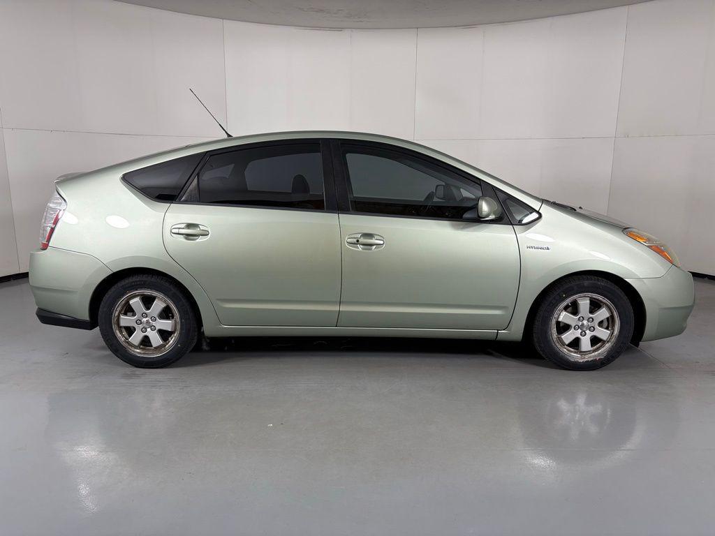 used 2007 Toyota Prius car, priced at $5,700