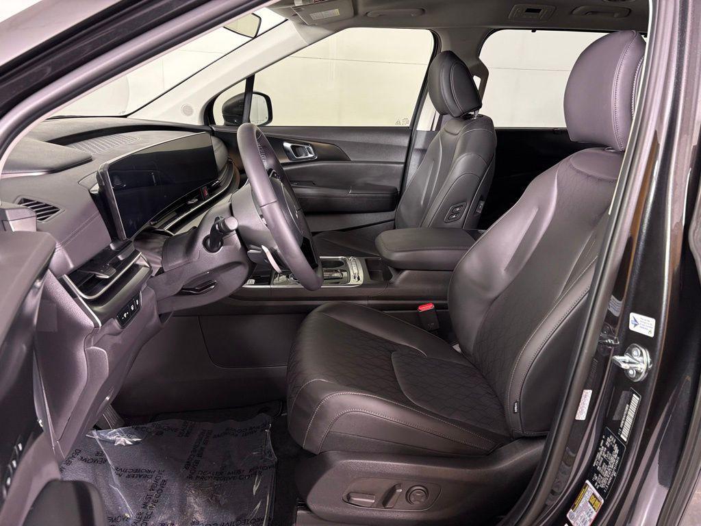 new 2026 Kia Carnival Hybrid car, priced at $49,054