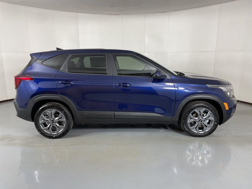 new 2026 Kia Seltos car, priced at $24,348