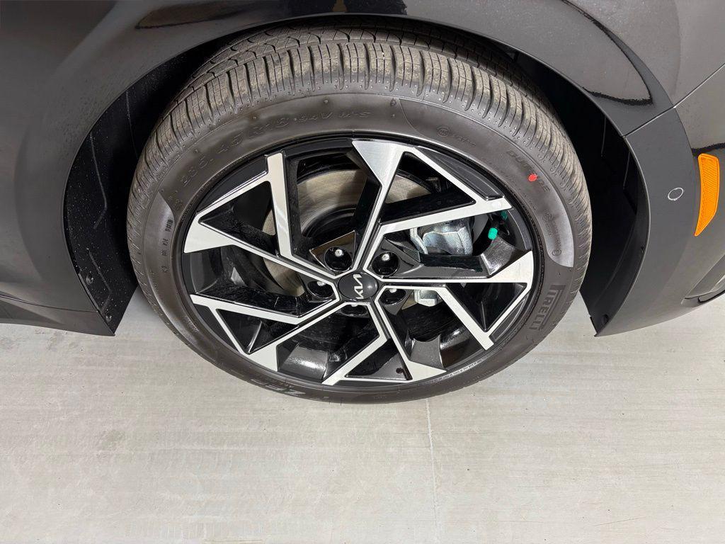 new 2026 Kia K5 car, priced at $34,652
