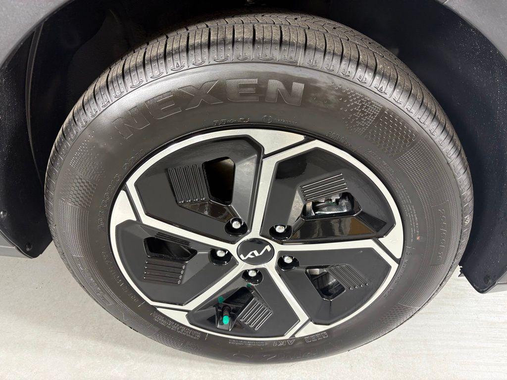 new 2026 Kia Niro car, priced at $31,093