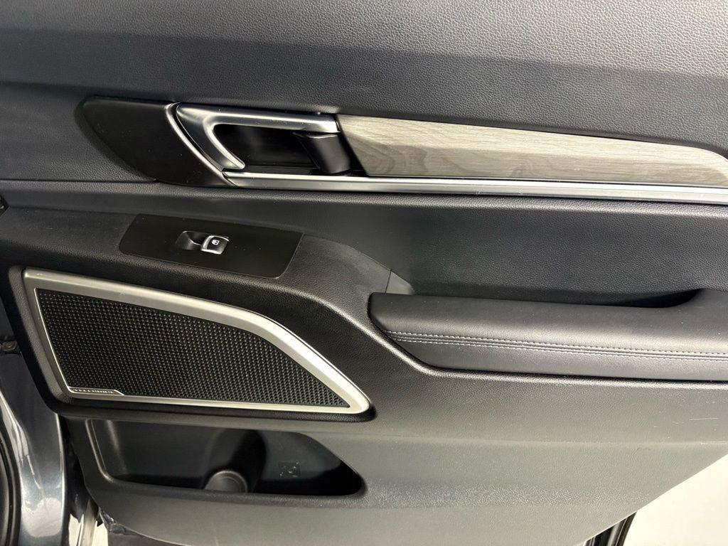 used 2023 Kia Telluride car, priced at $30,800